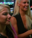 total_divas_s07e08_720p_web_x264-tbs_mkv_001443066.jpg