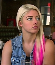 total_divas_s07e08_720p_web_x264-tbs_mkv_001738142.jpg