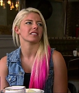 total_divas_s07e08_720p_web_x264-tbs_mkv_001801173.jpg