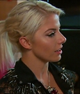 total_divas_s07e08_720p_web_x264-tbs_mkv_002105871.jpg