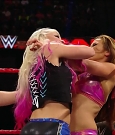 wwe_raw_2017_05_22_720p_hdtv_x264-kyr_mkv_006376522.jpg