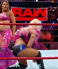 wwe_raw_2017_05_22_720p_hdtv_x264-kyr_mkv_006402891.jpg