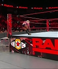 wwe_raw_2017_09_18_720p_hdtv_x264-kyr_mkv_000952171.jpg