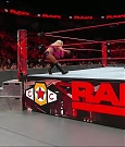 wwe_raw_2017_09_18_720p_hdtv_x264-kyr_mkv_000952713.jpg