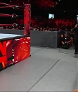 wwe_raw_2017_10_30_720p_hdtv_x264-kyr_mkv_007183172.jpg