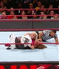 wwe_raw_2017_10_30_720p_hdtv_x264-kyr_mkv_007247335.jpg