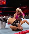 wwe_raw_2017_10_30_720p_hdtv_x264-kyr_mkv_007249401.jpg