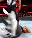 wwe_raw_2017_10_30_720p_hdtv_x264-kyr_mkv_007463458.jpg