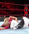 wwe_raw_2017_10_30_720p_hdtv_x264-kyr_mkv_007561912.jpg