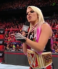 wwe_raw_2017_12_25_720p_hdtv_x264-kyr_mkv_007520831.jpg