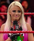 wwe_raw_2017_12_25_720p_hdtv_x264-kyr_mkv_007621449.jpg