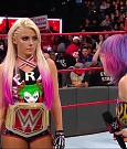 wwe_raw_2017_12_25_720p_hdtv_x264-kyr_mkv_007776797.jpg