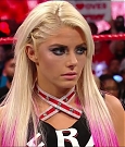 wwe_raw_2017_12_25_720p_hdtv_x264-kyr_mkv_007786629.jpg