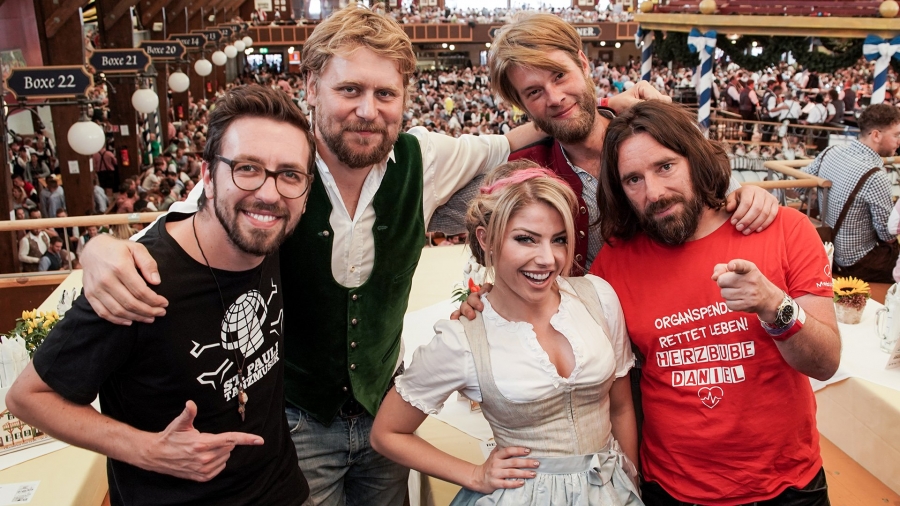 012_wwe_promo_muenchen_oktoberfest_052_janice_mersiovsky--fc3eb3985518473490a575fa42da3a7b.jpg