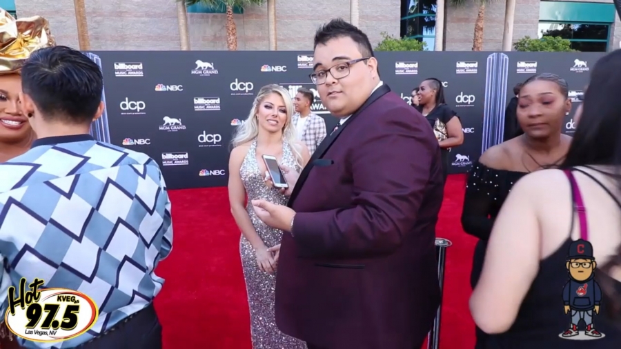 2019_Billboard_Awards_HeavyWeight_talks_wWWEs_Alexa_Bliss_047.jpeg