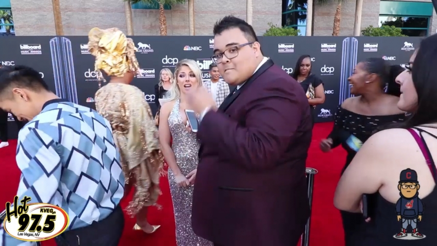 2019_Billboard_Awards_HeavyWeight_talks_wWWEs_Alexa_Bliss_054.jpeg