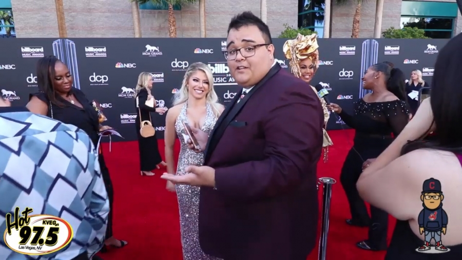 2019_Billboard_Awards_HeavyWeight_talks_wWWEs_Alexa_Bliss_099.jpeg