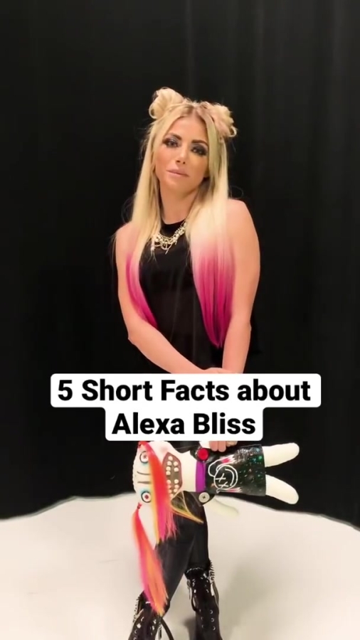 5_Facts_about_Alexa_Bliss__Short_05.jpg