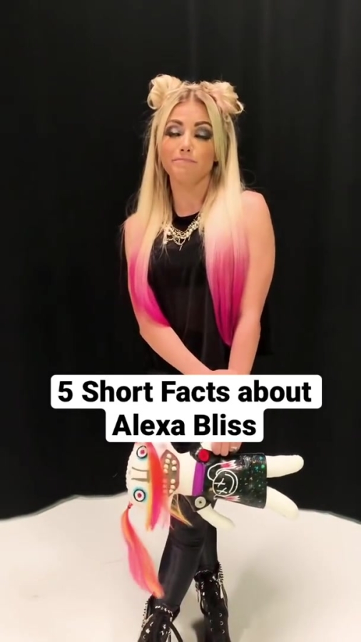 5_Facts_about_Alexa_Bliss__Short_11.jpg