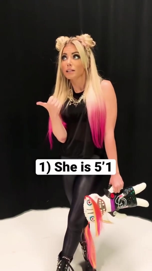 5_Facts_about_Alexa_Bliss__Short_17.jpg