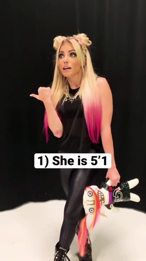 5_Facts_about_Alexa_Bliss__Short_18.jpg