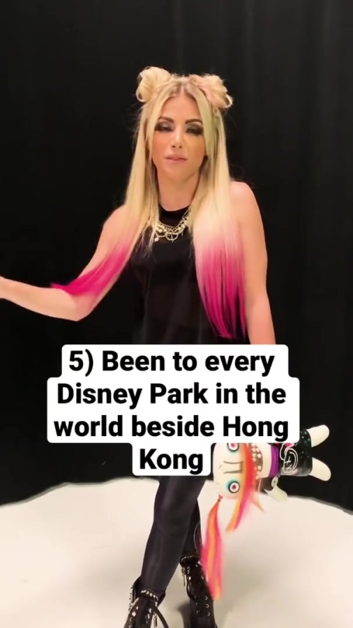 5_Facts_about_Alexa_Bliss__Short_48.jpg