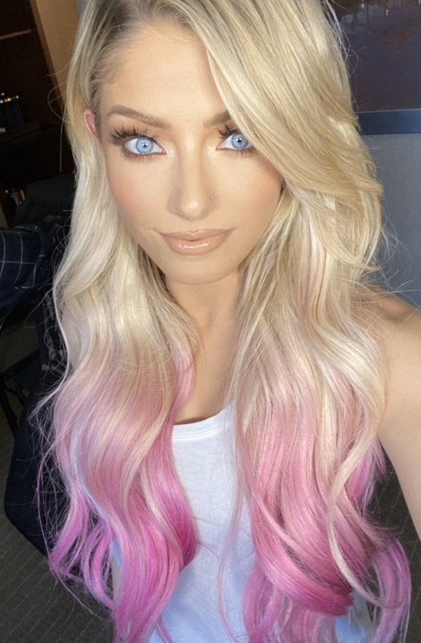 AlexaBliss_WWE-1196581938317942784-20191118_181220-img1.jpg