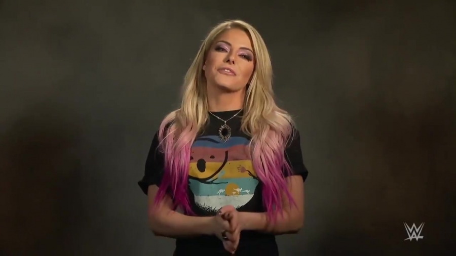 AlexaBliss_WWE-1228718315931099136-20200215_103049-vid1_06.jpg