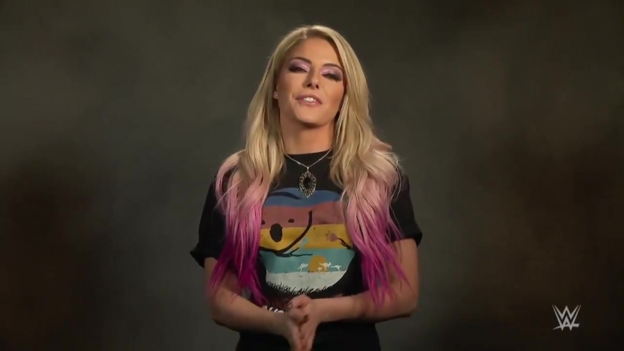 AlexaBliss_WWE-1228718315931099136-20200215_103049-vid1_07.jpg