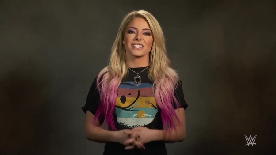 AlexaBliss_WWE-1228718315931099136-20200215_103049-vid1_09.jpg