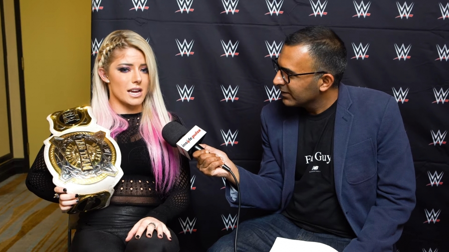 Alexa_Bliss_Interview_-_Summerslam_2019_046.jpeg