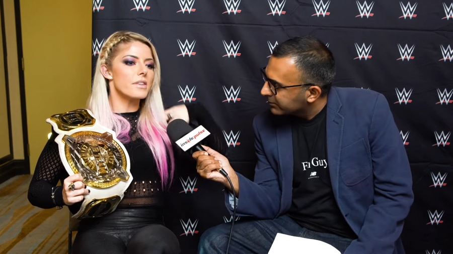 Alexa_Bliss_Interview_-_Summerslam_2019_053.jpeg