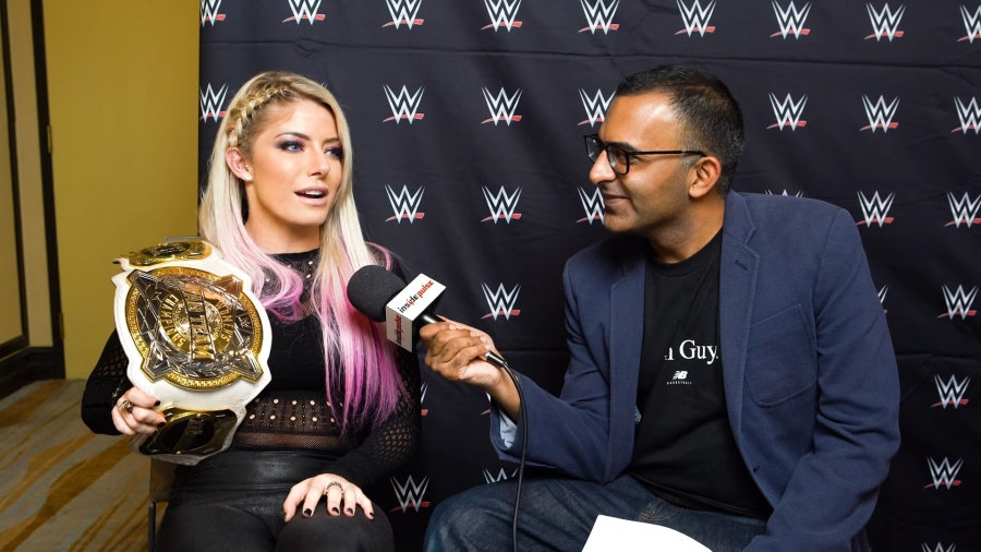 Alexa_Bliss_Interview_-_Summerslam_2019_128.jpeg