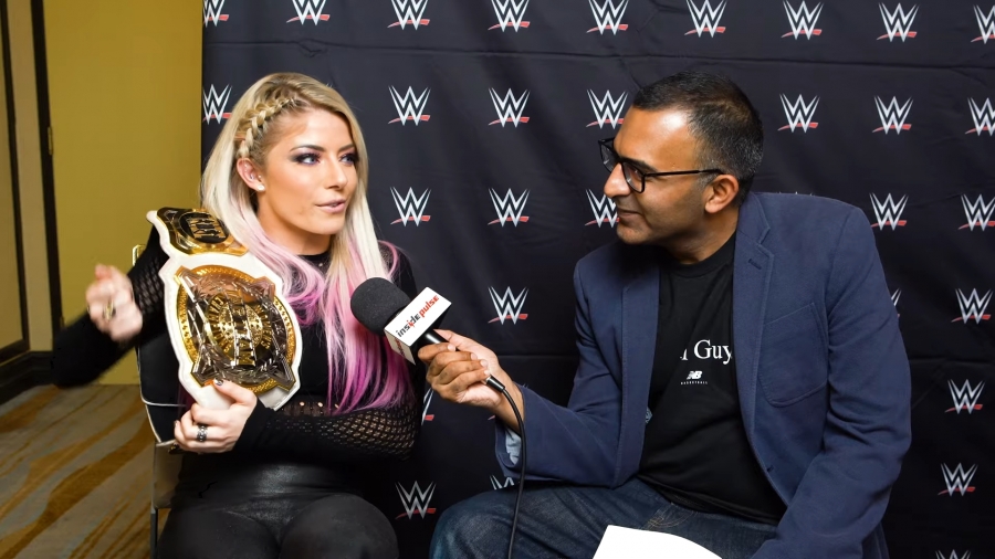 Alexa_Bliss_Interview_-_Summerslam_2019_134.jpeg