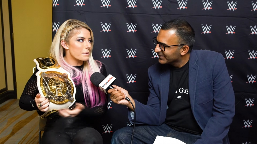 Alexa_Bliss_Interview_-_Summerslam_2019_135.jpeg