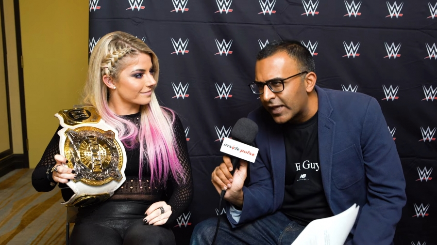 Alexa_Bliss_Interview_-_Summerslam_2019_155.jpeg