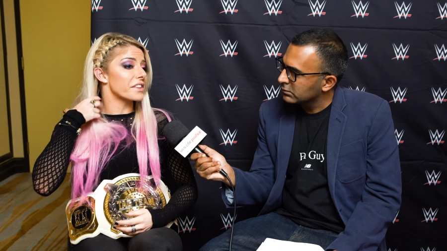 Alexa_Bliss_Interview_-_Summerslam_2019_217.jpeg