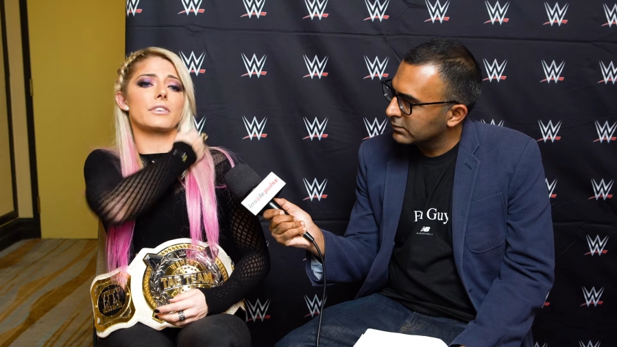 Alexa_Bliss_Interview_-_Summerslam_2019_219.jpeg