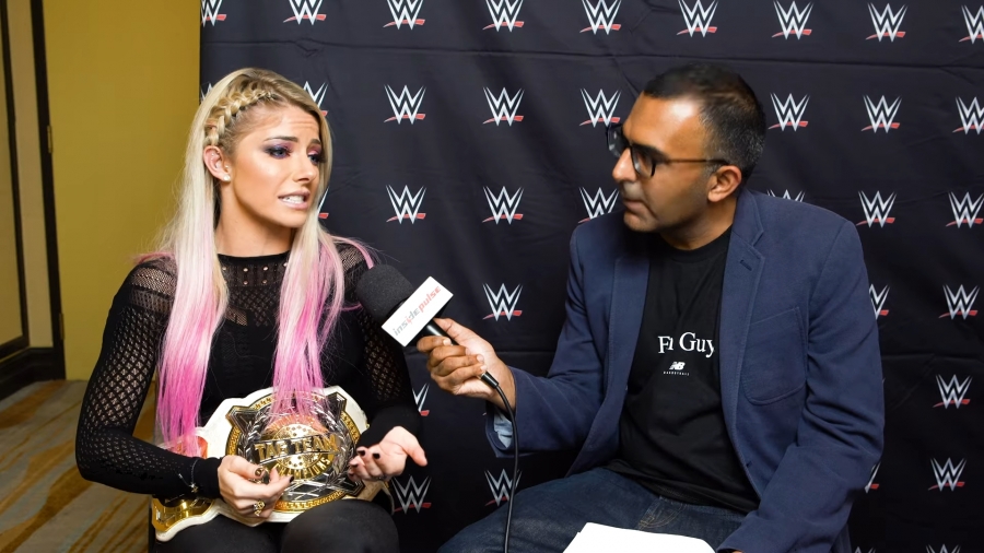 Alexa_Bliss_Interview_-_Summerslam_2019_220.jpeg