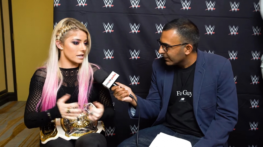 Alexa_Bliss_Interview_-_Summerslam_2019_239.jpeg