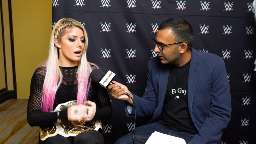 Alexa_Bliss_Interview_-_Summerslam_2019_240.jpeg