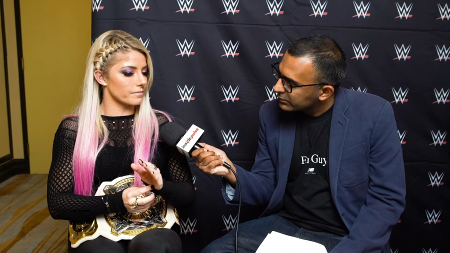 Alexa_Bliss_Interview_-_Summerslam_2019_245.jpeg