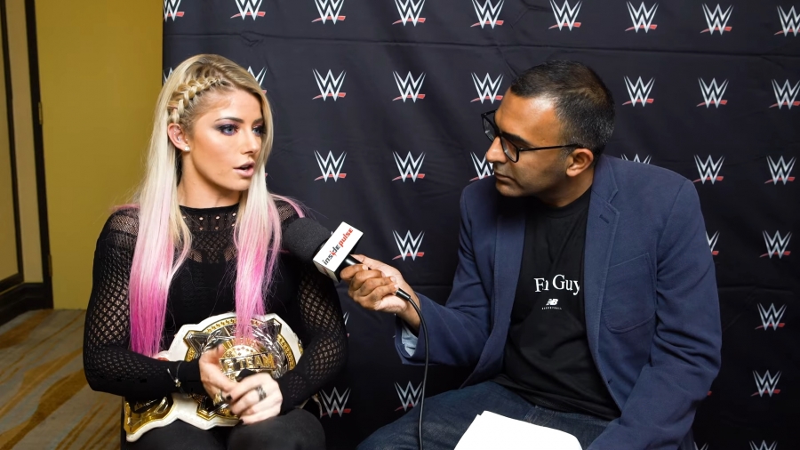 Alexa_Bliss_Interview_-_Summerslam_2019_247.jpeg