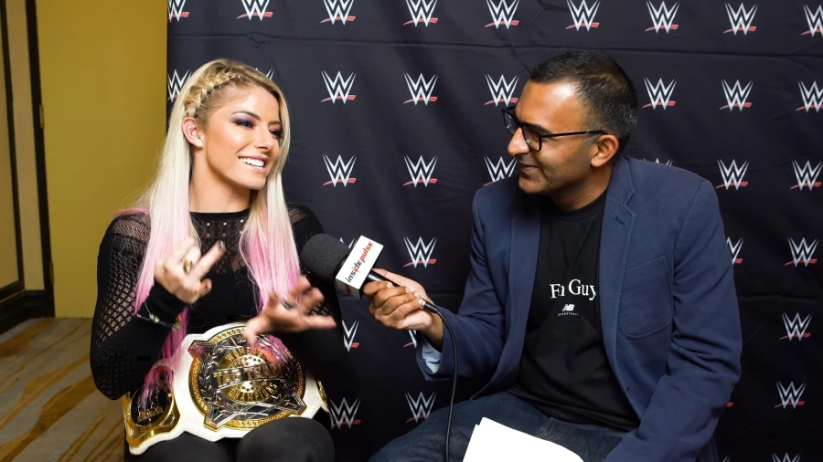 Alexa_Bliss_Interview_-_Summerslam_2019_277.jpeg