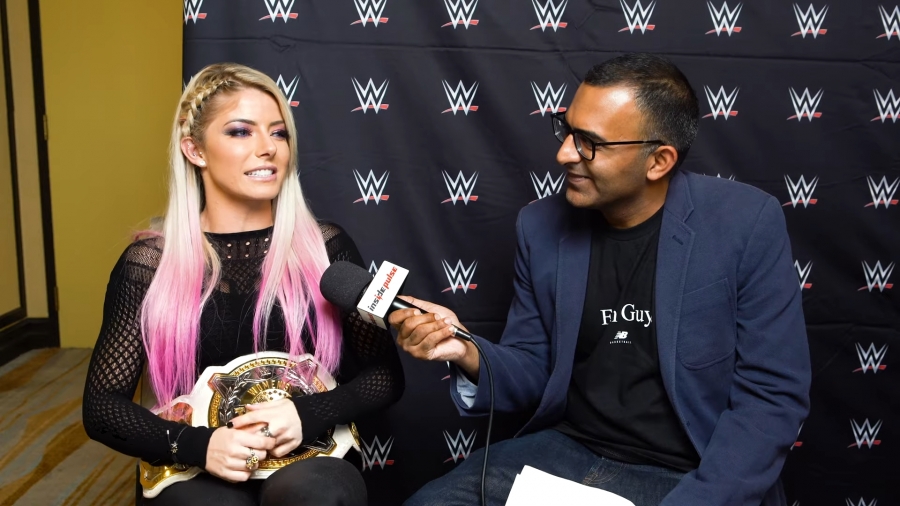 Alexa_Bliss_Interview_-_Summerslam_2019_284.jpeg