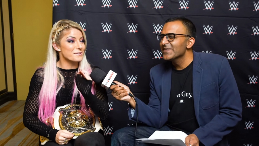 Alexa_Bliss_Interview_-_Summerslam_2019_287.jpeg