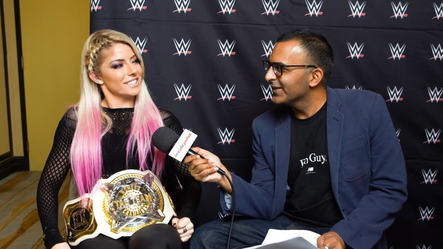 Alexa_Bliss_Interview_-_Summerslam_2019_292.jpeg