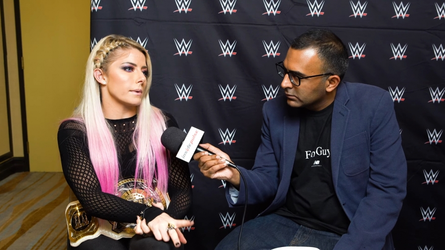 Alexa_Bliss_Interview_-_Summerslam_2019_318.jpeg