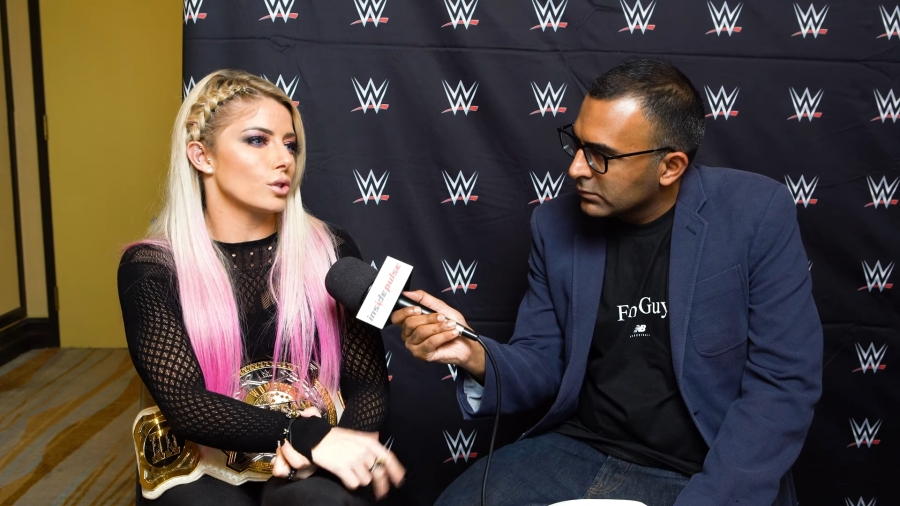 Alexa_Bliss_Interview_-_Summerslam_2019_319.jpeg