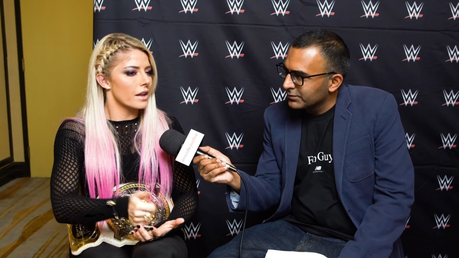 Alexa_Bliss_Interview_-_Summerslam_2019_329.jpeg